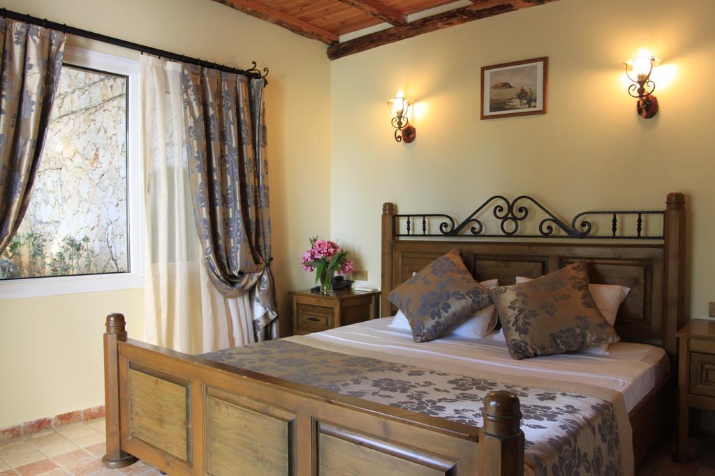 Asfiya Sea View Hotel كاس الغرفة الصورة